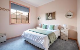 Family Beach House Near Barwon River & Beaches